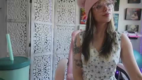 MakiyahBelle online show from August 12, 5:10 am