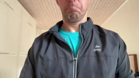 maksifed online show from September 9, 6:32 am