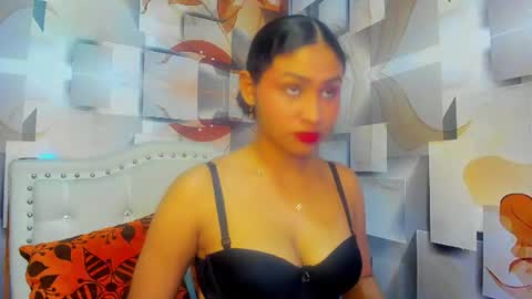 M A L A I K A  online show from August 11, 12:40 pm
