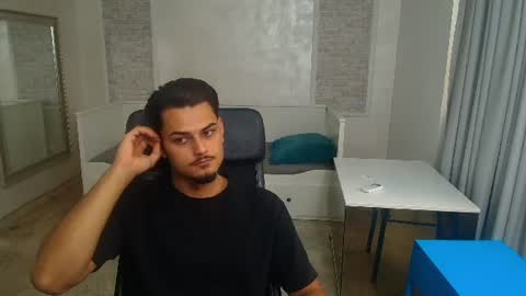 MalakaiFrost online show from August 13, 4:59 am