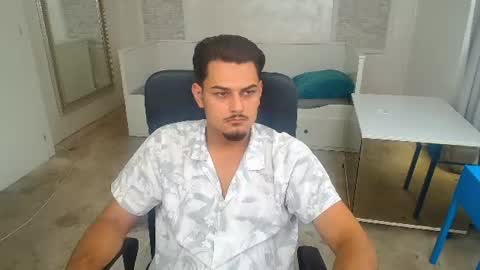 MalakaiFrost online show from August 14, 9:46 am