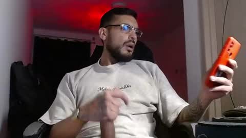 malek_xarx online show from July 29, 4:19 am