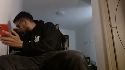 malek_xarx online show from July 30, 3:25 am