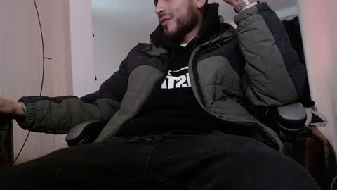 malek_xarx online show from August 11, 3:08 am