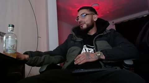 malek_xarx online show from August 11, 4:14 am