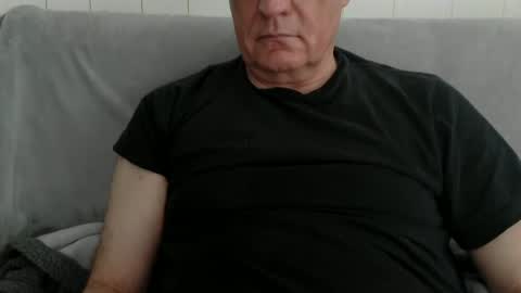 maletoysub online show from July 15, 1:34 pm