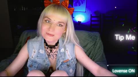 Mischelle online show from May 15, 12:21 am
