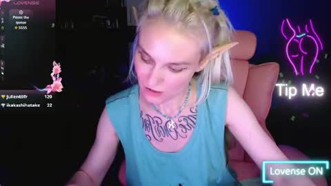 Mischelle online show from August 27, 10:18 pm