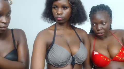 malia online show from August 15, 5:33 am