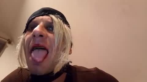 malinowy85 online show from May 8, 12:01 am