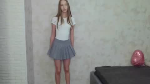 bella online show from August 5, 6:44 am