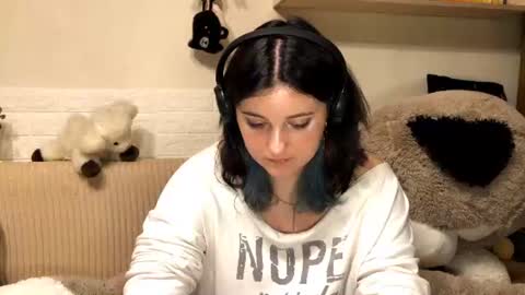 malliedains online show from August 6, 6:51 pm