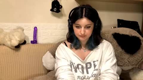 malliedains online show from August 6, 7:57 pm