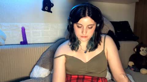 malliedains online show from August 10, 3:13 pm