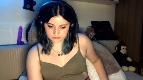 malliedains online show from August 10, 4:19 pm