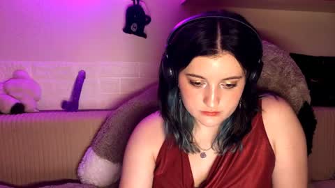 malliedains online show from August 11, 3:14 pm