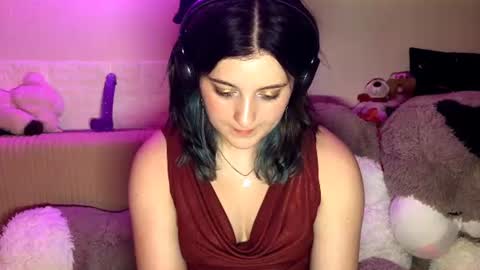 malliedains online show from August 11, 4:20 pm