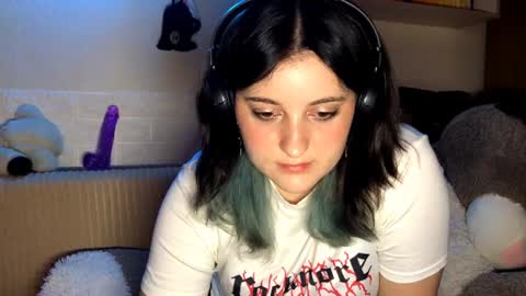 malliedains online show from August 12, 2:41 pm