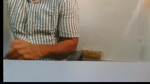 mallualex online show from August 3, 8:43 am