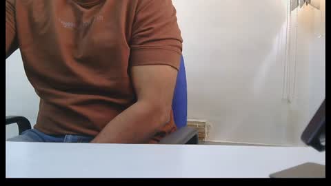 mallualex online show from August 11, 7:10 am
