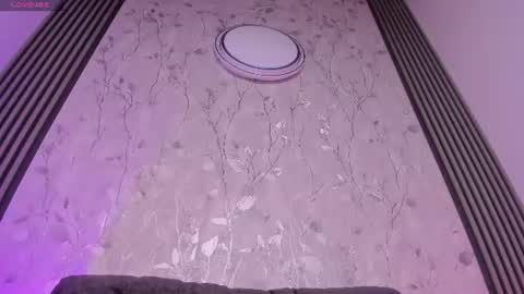 malory_senstions online show from August 7, 1:33 pm