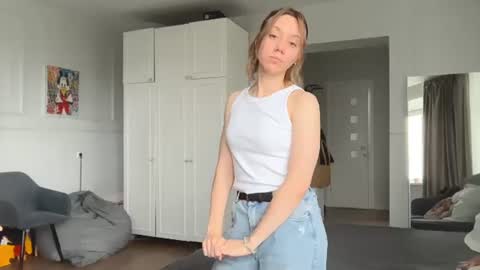 Malvina online show from August 31, 1:12 pm