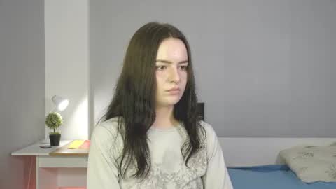 Chat and maybe youll know online show from August 7, 10:37 am