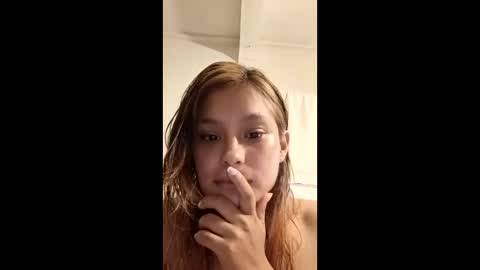 mandaandjohnny25 online show from June 8, 12:49 am