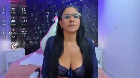 MANDY BIG BOOBS online show from August 8, 7:25 pm