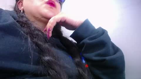 manelik_27 online show from June 26, 9:12 am