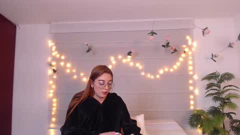 Anny online show from July 25, 9:24 am