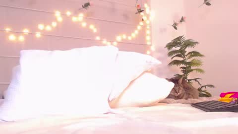 Anny online show from July 31, 9:15 am