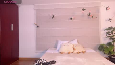 Anny online show from August 2, 7:15 am