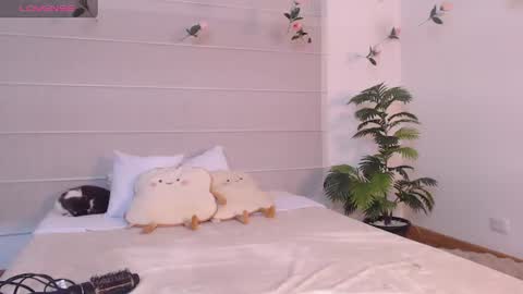 Anny online show from August 2, 8:21 am