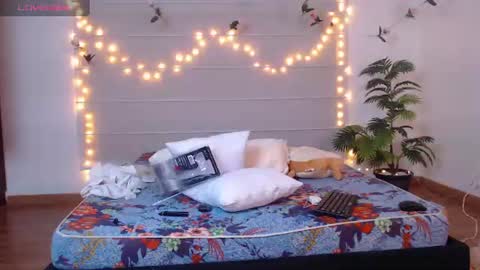 Anny online show from August 2, 12:45 pm