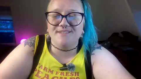 ManicPixiePop online show from May 8, 12:45 am