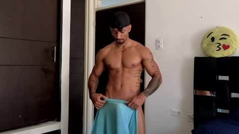 Manolo Hot 1 online show from September 8, 7:54 pm