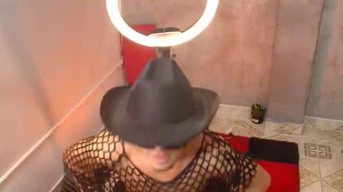 Manuel online show from March 10, 10:39 pm