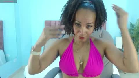 Manuela Giraldo online show from August 11, 4:53 pm