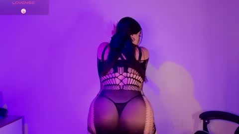 manuela_sky_ online show from August 12, 4:26 am