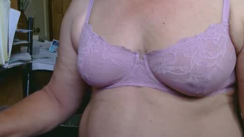 manwithboobs online show from May 24, 6:54 pm