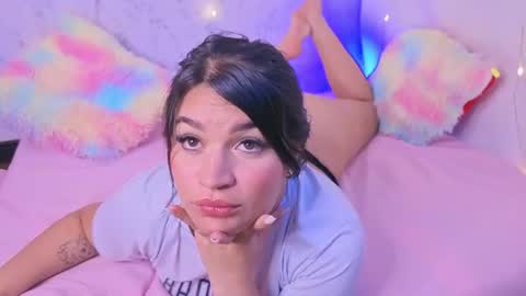 many_hot1 online show from August 6, 8:35 am