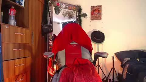 mar_alexis online show from August 12, 2:52 pm
