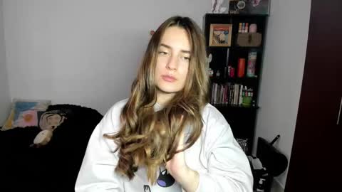 Hanny 3 online show from February 23, 9:36 pm
