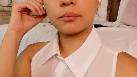 Mara online show from August 14, 12:42 pm