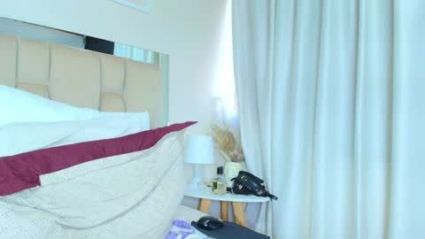 maraa_x online show from August 10, 10:00 pm