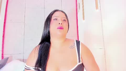 maralinette22 online show from August 14, 10:41 am