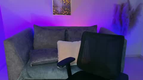 Mara online show from July 13, 9:09 pm