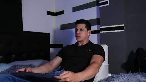 Marco Sullivan online show from August 12, 3:31 am