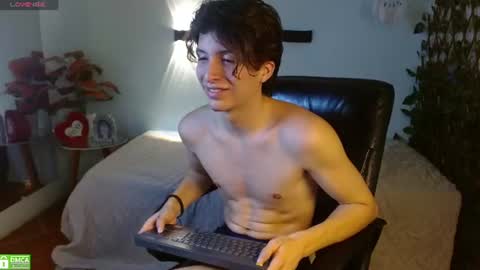 marcoviolet online show from August 13, 4:26 am